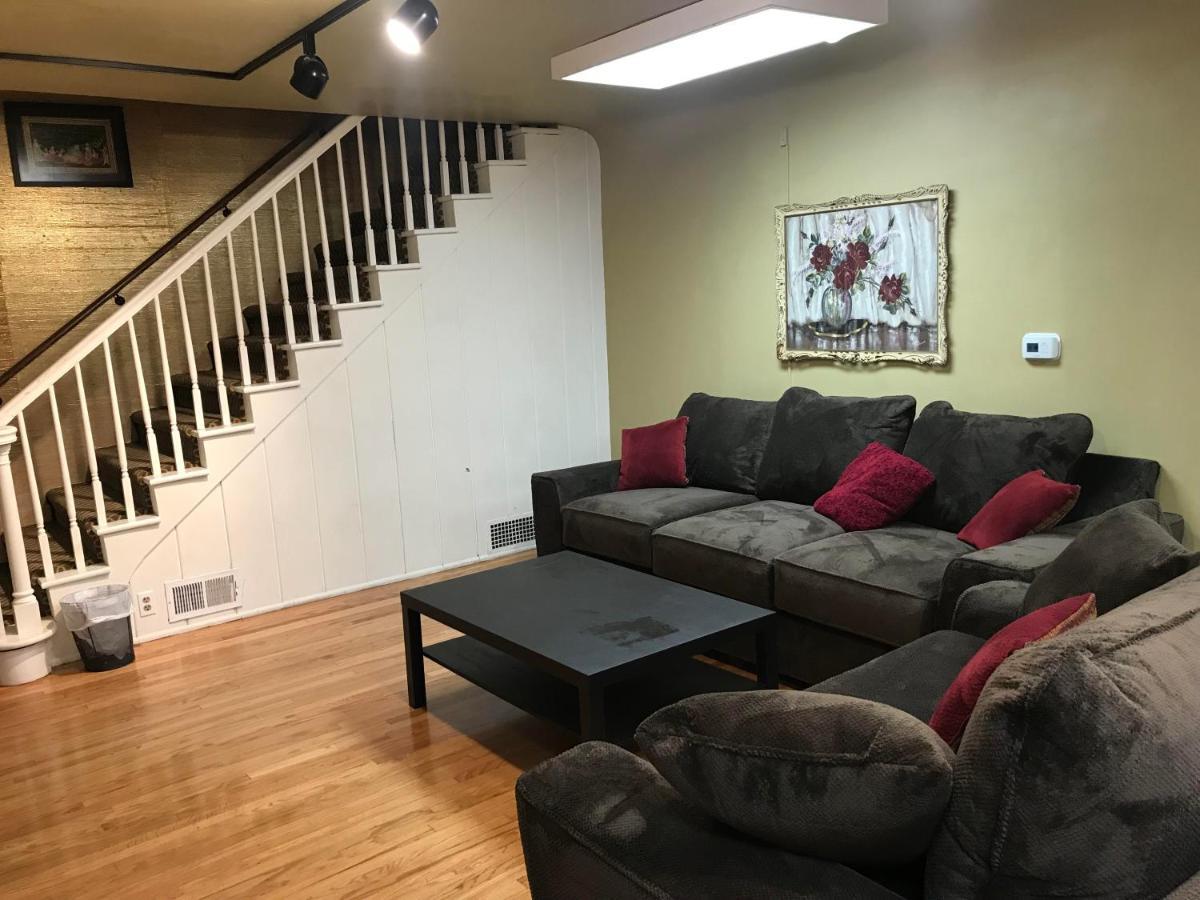 Secluded, Charming And Unique! Spacious Excellent Location Appartamento